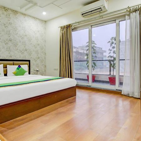 Treebo M2M Residency Sector 46 Hotel Gurgaon Exterior photo