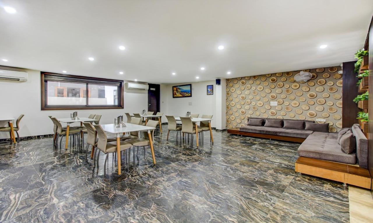 Treebo M2M Residency Sector 46 Hotel Gurgaon Exterior photo